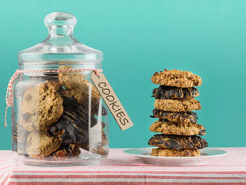 15 Stylish Cookie Jars to Spruce Up Your Kitchen in 2024