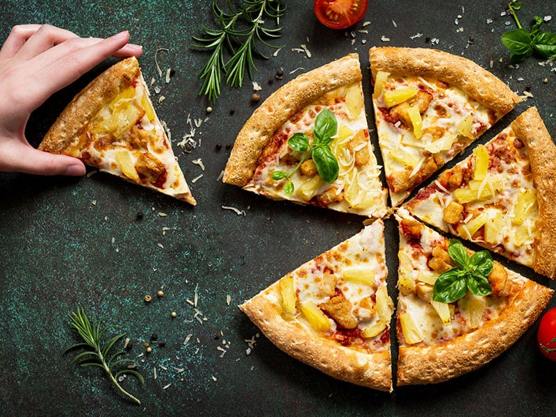 11 Best Pizza Stones for Crispy Crusts in 2024
