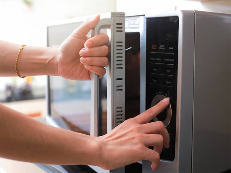 Toaster Oven Vs. Microwave What Is A Better Option?