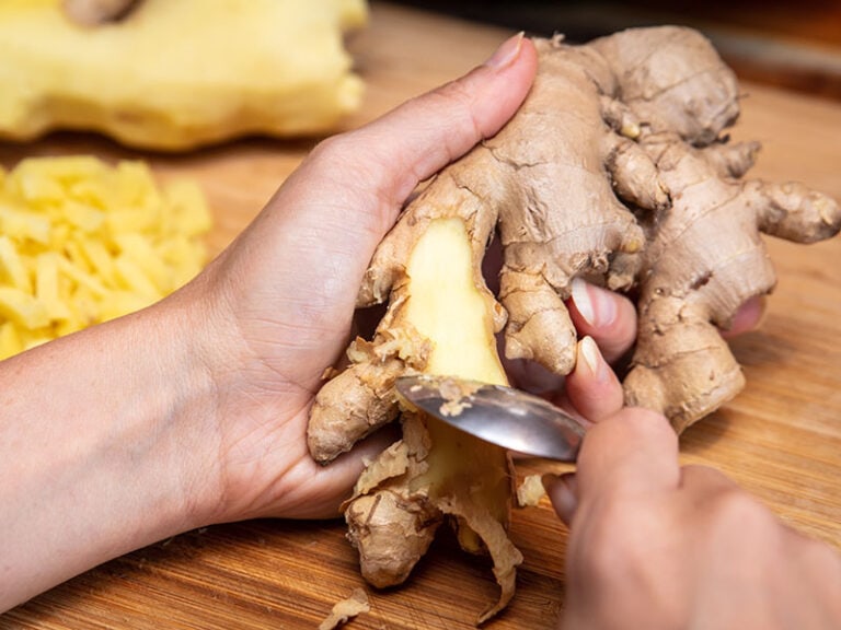 Peeling Ginger Teaspoon