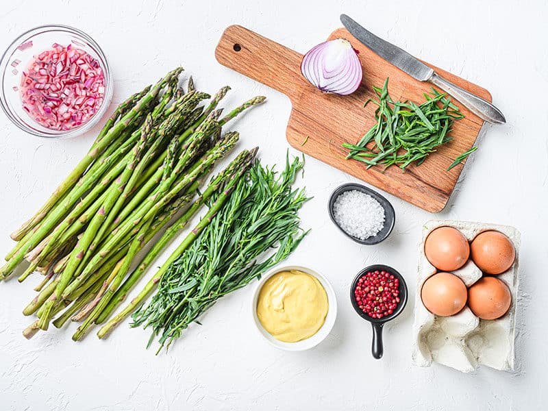 Raw Asparagus Eggs