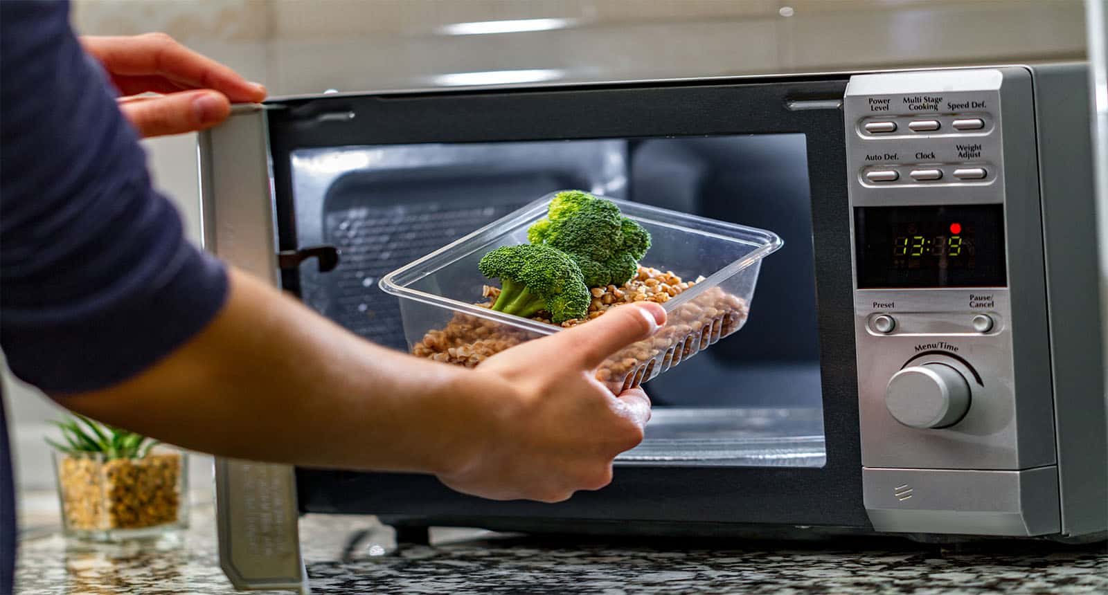 What Are Convection Microwave Oven