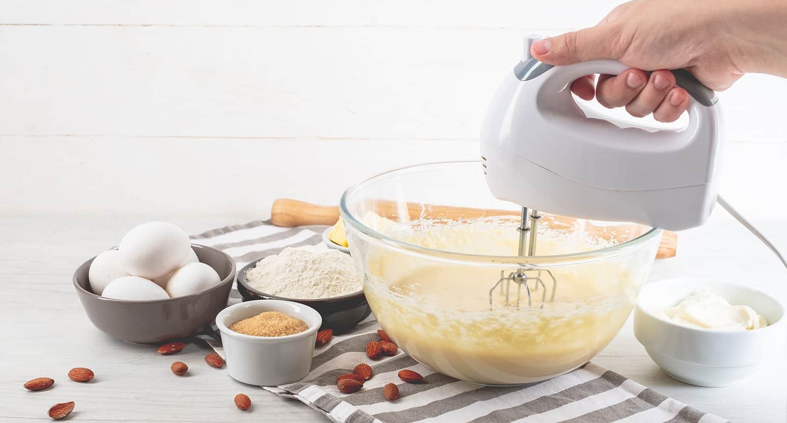 Hand Mixer