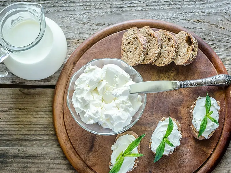 Top 12 Mascarpone Cheese Substitutes (+ Homemade Mascarpone Cheese)