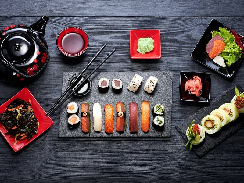 Saishikomi Sushi Set 
