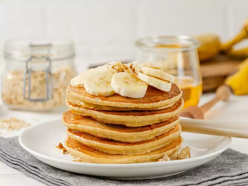 Stack Oatmeal Banana Pancakes