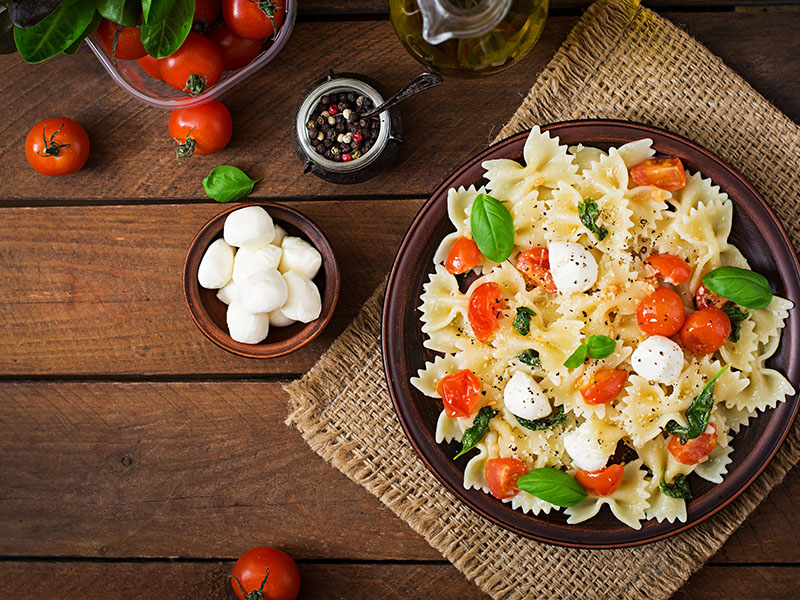 What To Serve With Pasta Salad: Top 10 Tasty Ideas + (Deviled Eggs)
