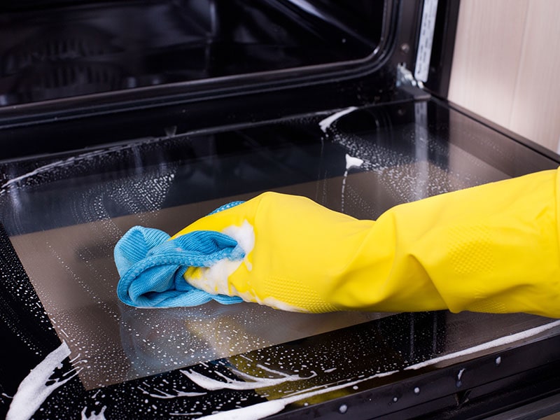 Cleaning The Oven Door