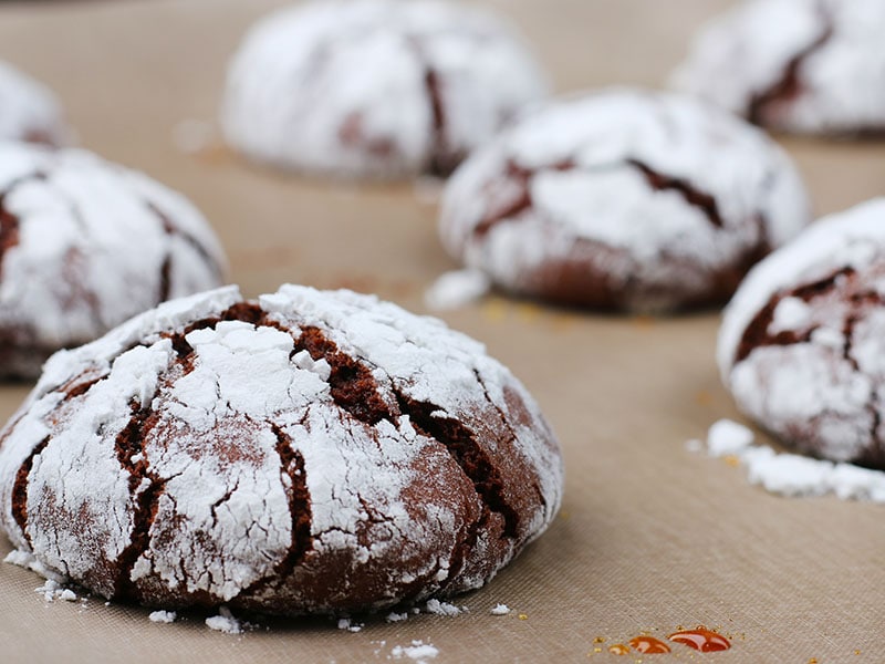 Cracked Chocolate Cookies