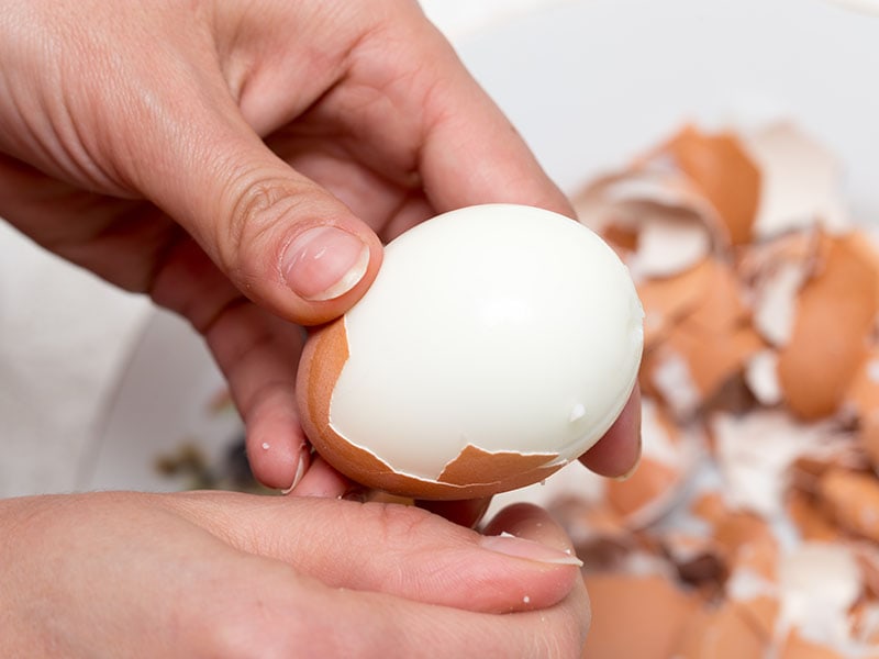 Peel Soft Boiled Eggs