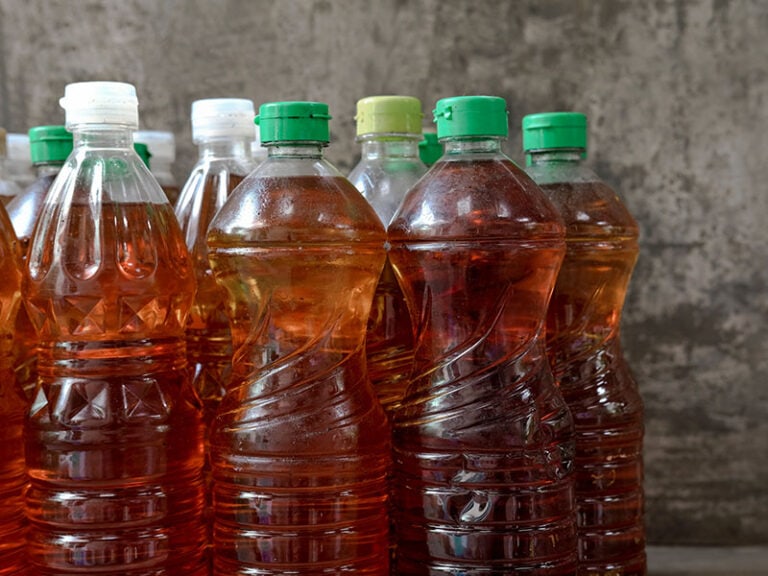 Does Peanut Oil Go Bad? 4 Easy Ways To Identify Spoilage