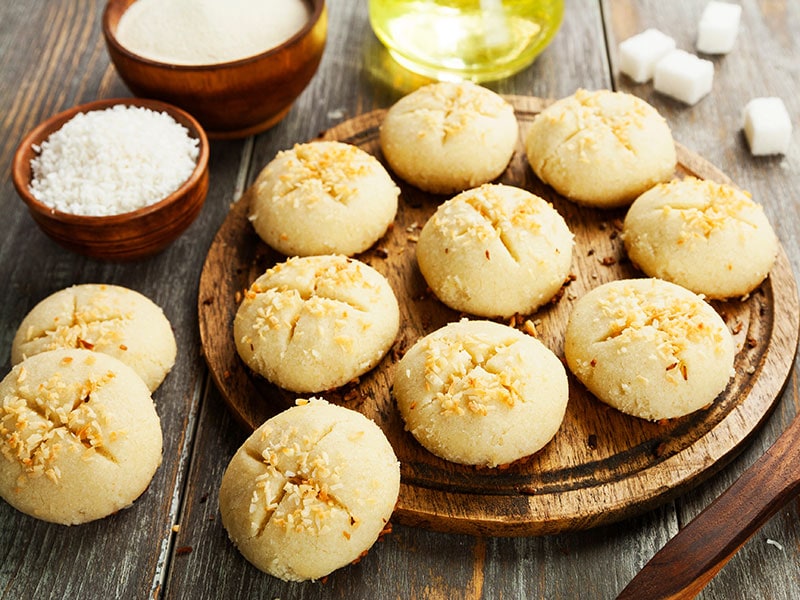 25 Easy Indian Desserts For Novice Chefs + (Urad Dal Laddu/ No-Bake Protein Balls)
