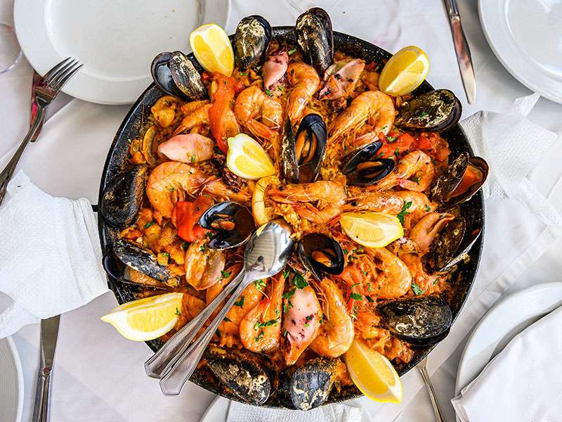 30 Tasty Spanish Recipes (+ Spanish Paella)