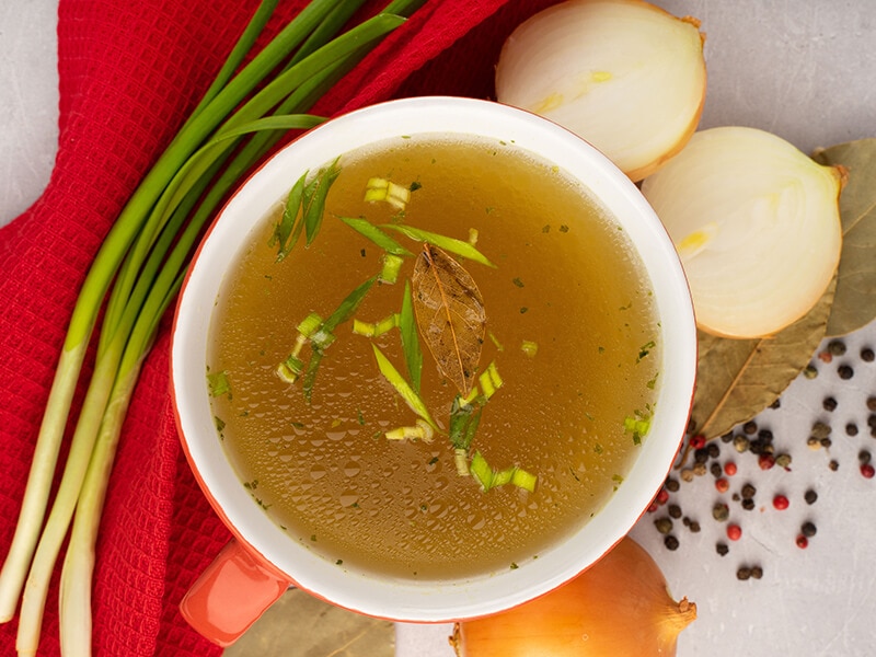 19 Excellent Beef Broth Substitutes (+ Homemade Beef Broth)