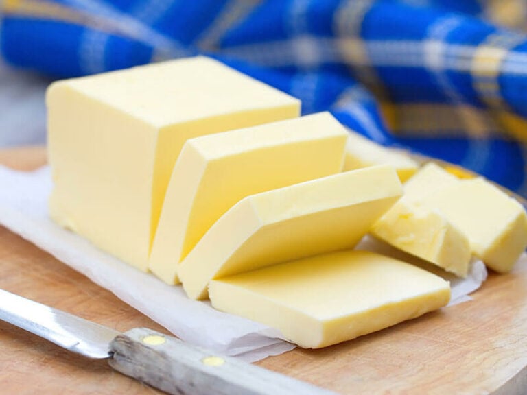 14 Vegetable Oil Substitutes For Brownies To Use In A Bind