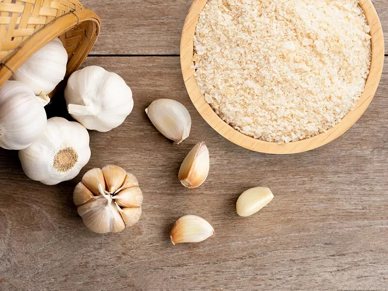 Garlic Powder in Wooden Bowl