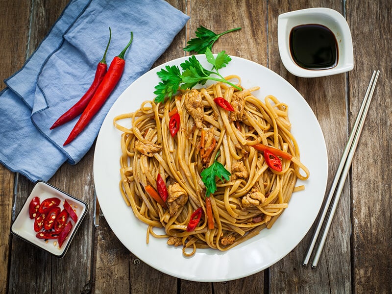 Lo Mein Vs Chow Mein Noodles: Is There Any Difference?