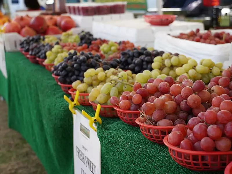 Market Grapes