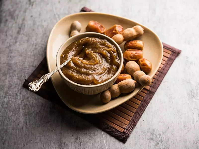 12 Brilliant Tamarind Paste Substitutes (+ Homemade Tamarind Paste)