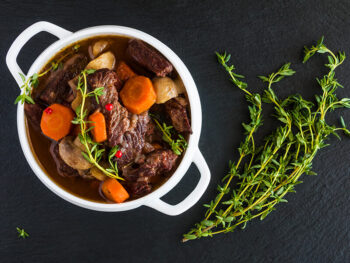 What Does Thyme Taste Like