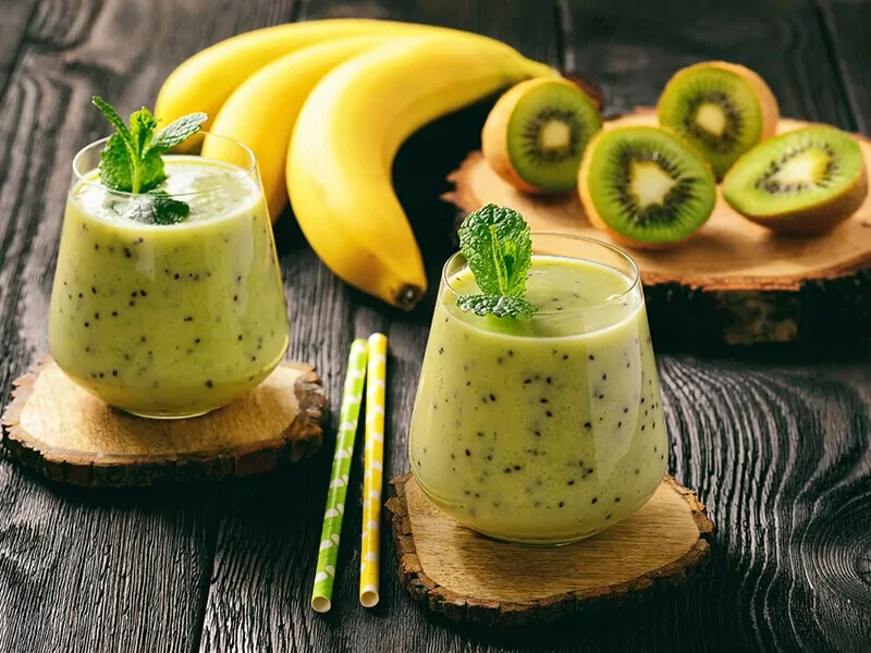 Smoothie Mixed Kiwi and Banana