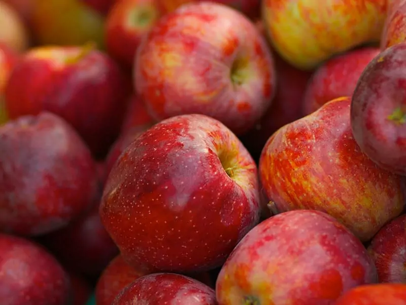 Braeburn Apples