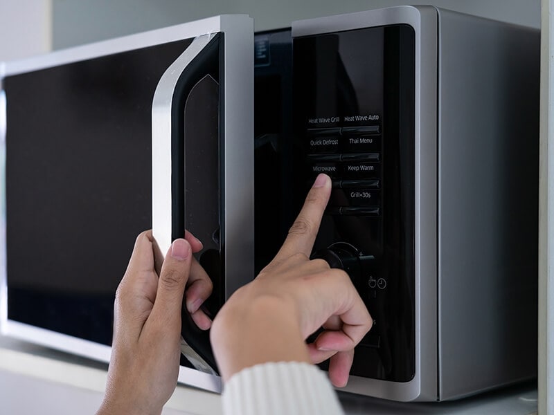 Drying Basil with Microwave