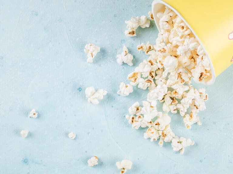 Yellow vs. White Popcorn Notable Differences You Need to Know 2024