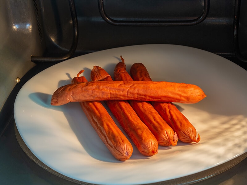 How Long To Microwave Hot Dogs - Quick And Easy Tips 2022