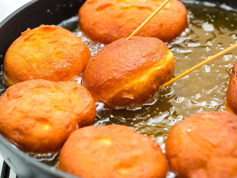 6 Best Oils to Fry Donuts in 2024 Your Ultimate Guide