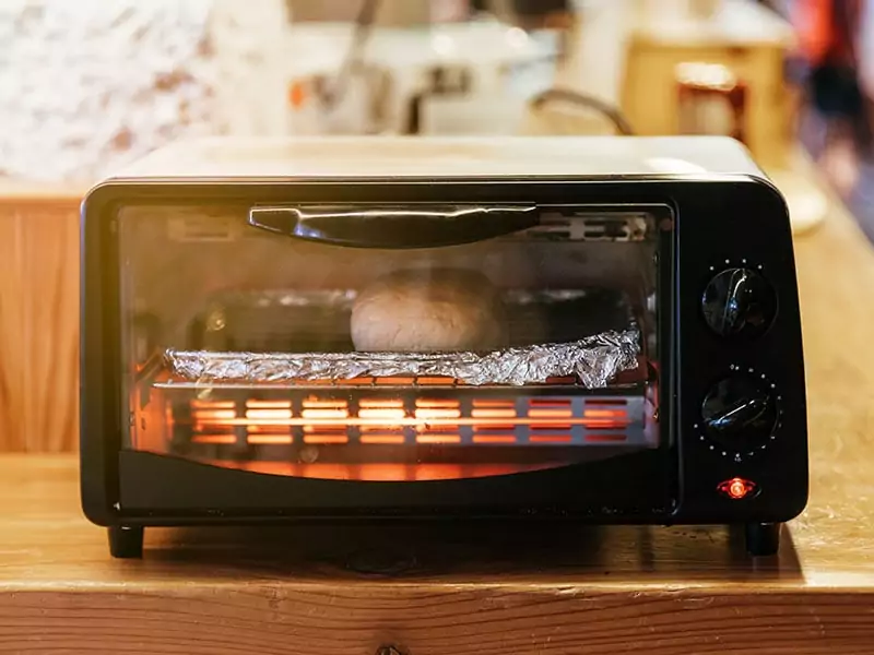 Can You Use Aluminum Foil in a Convection Toaster Oven