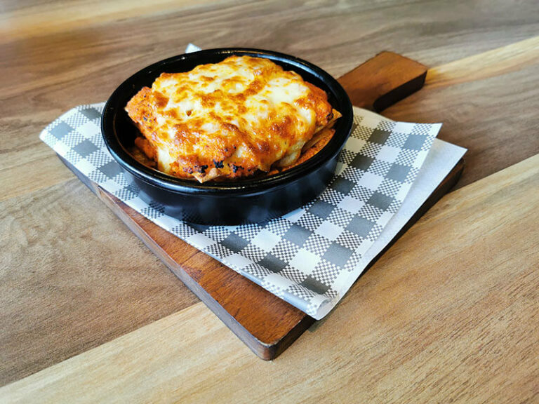 Chicken Lasagna Mini Black