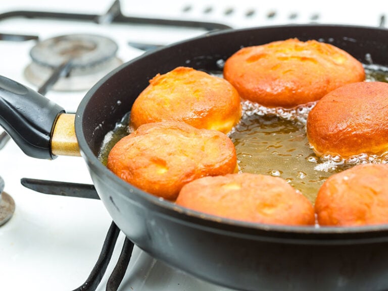 6 Best Oils to Fry Donuts in 2024 Your Ultimate Guide