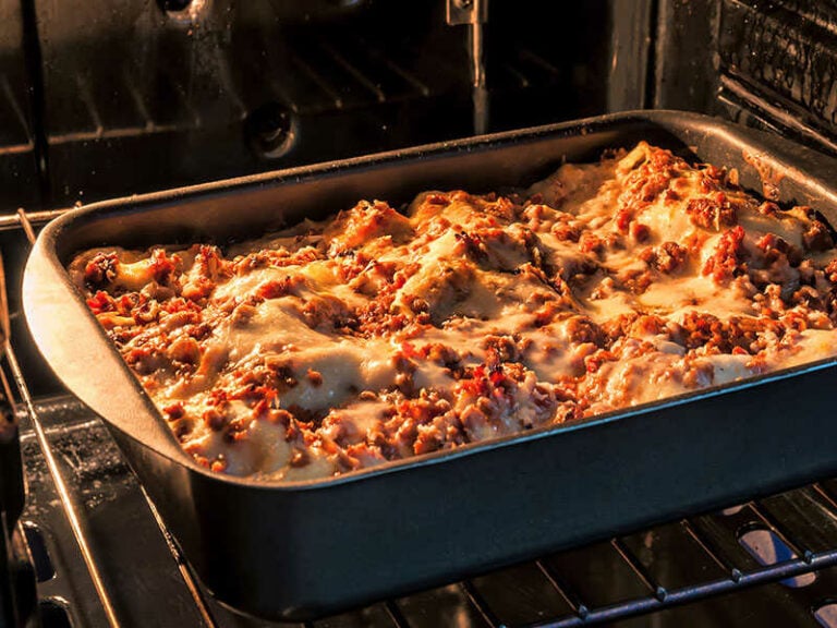 Delicious Lasagna Oven
