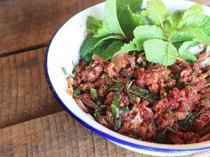 Larb Leuat Neua 