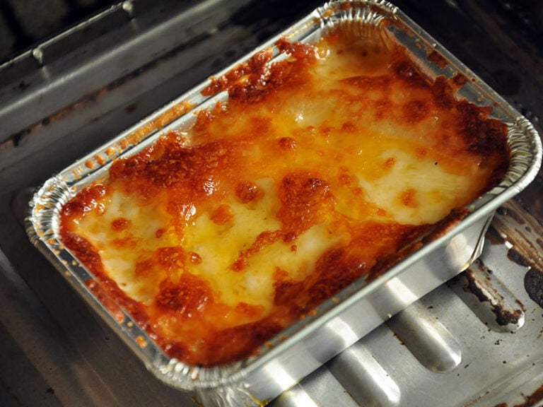 Lasagna Baking Tray Covered