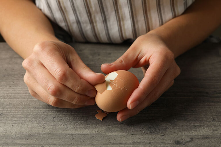 Peeling Boiled Egg