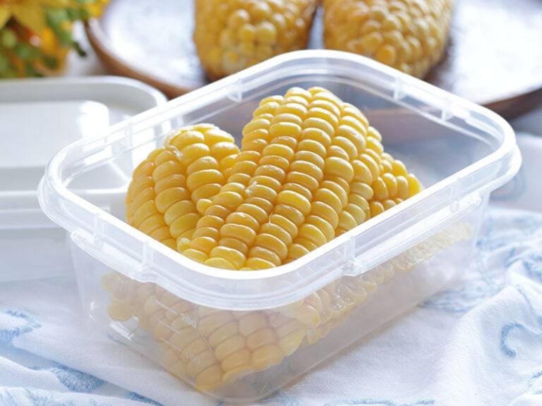 Steamed Sweet Corn