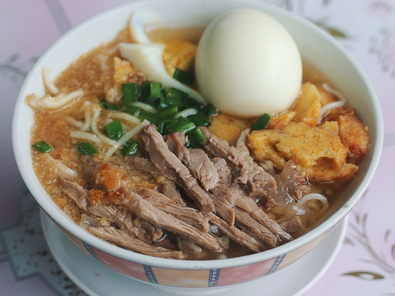 Batchoy Egg Noodles Soup