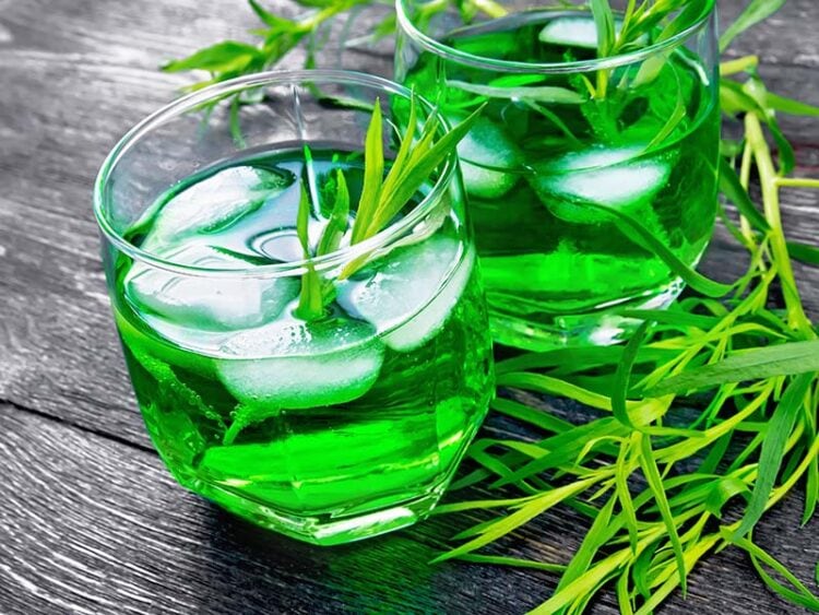 What Flavor Does Tarragon Add to Your Dishes? Best Answer in 2024