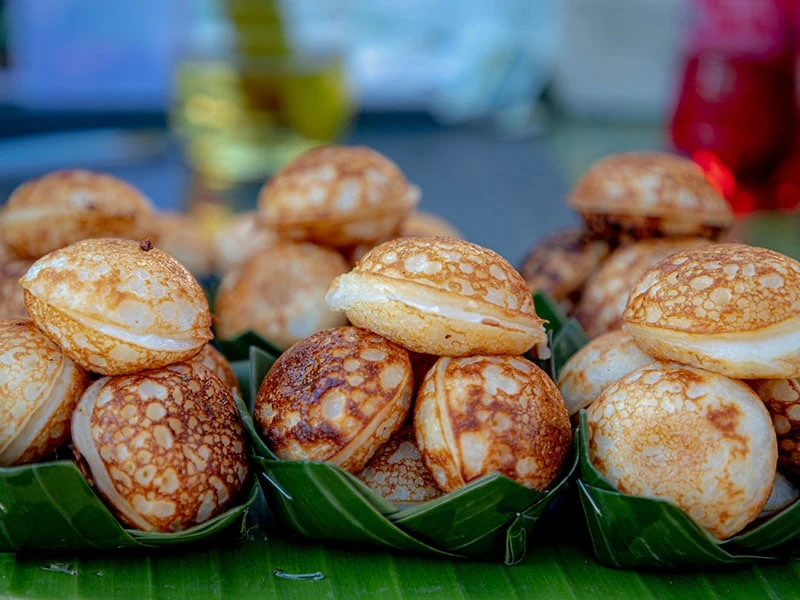 Coconut Cream Cakes