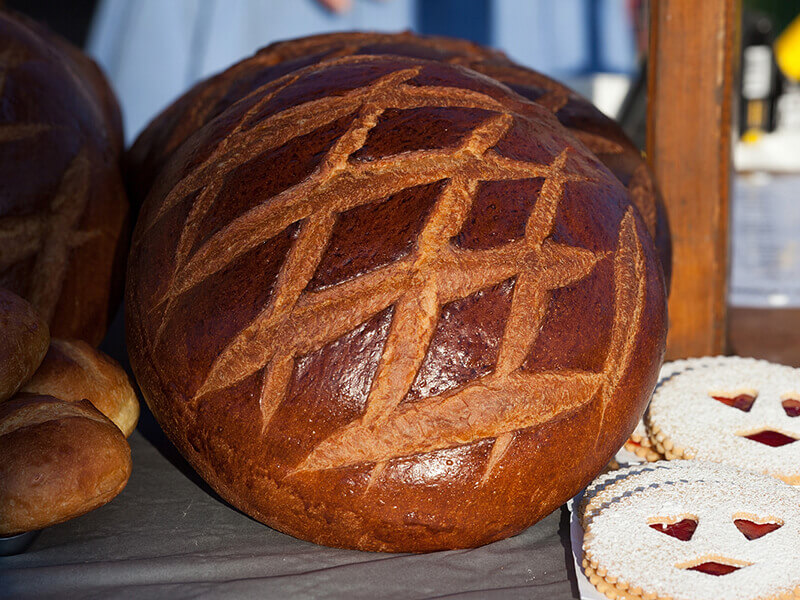 Cuchaule Saffron Bread