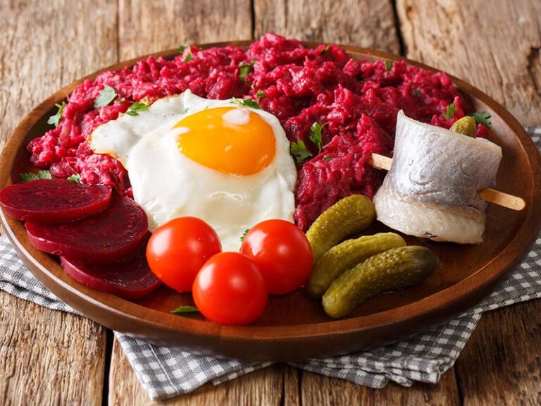 30 Most Famous German Foods You Need To Try 2023