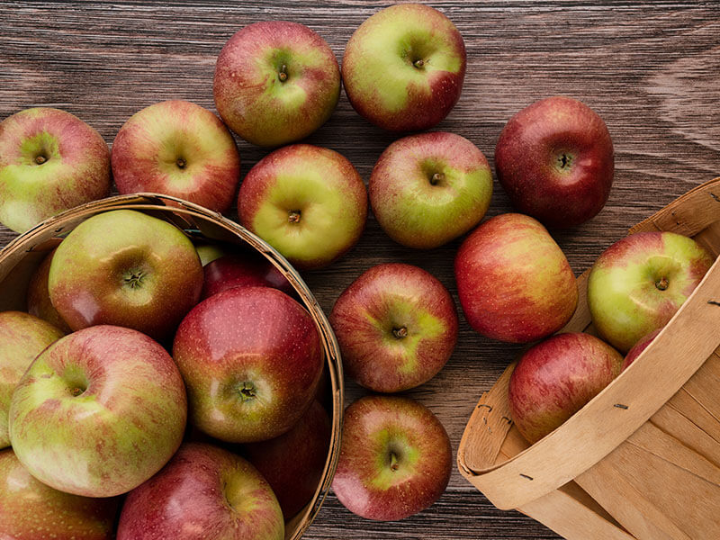 Macoun Apple