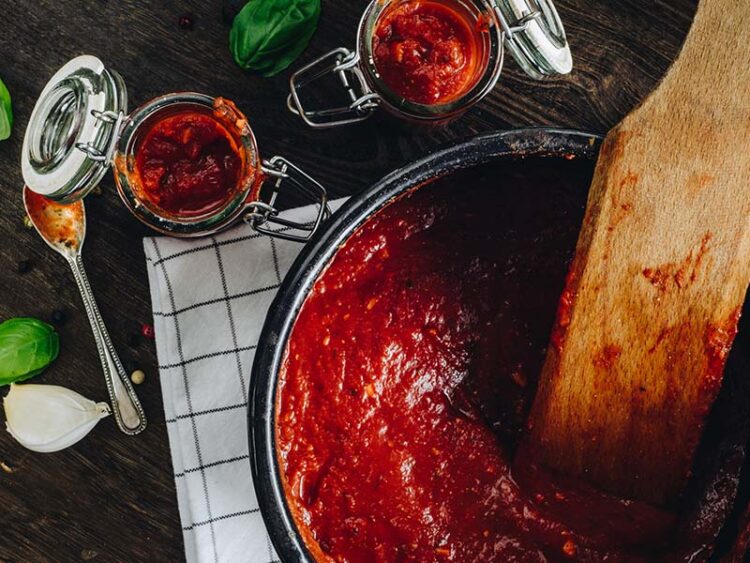 Pizza Sauce and Pasta Sauce Understanding the Difference 2024