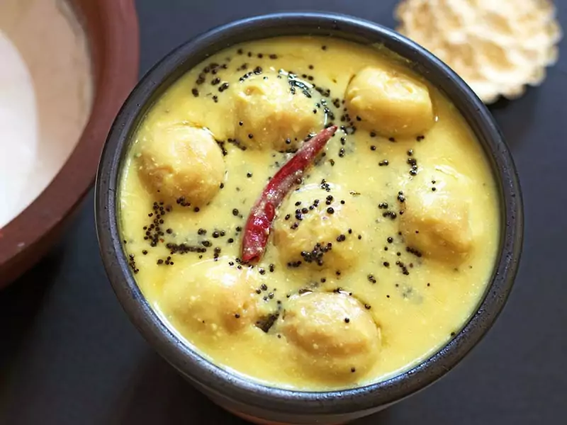 Punjabi Kadhi Pakora