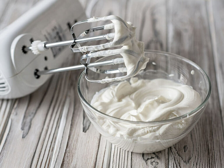16+ Different Types of Frosting For Fresh Bakers To Learn 2023