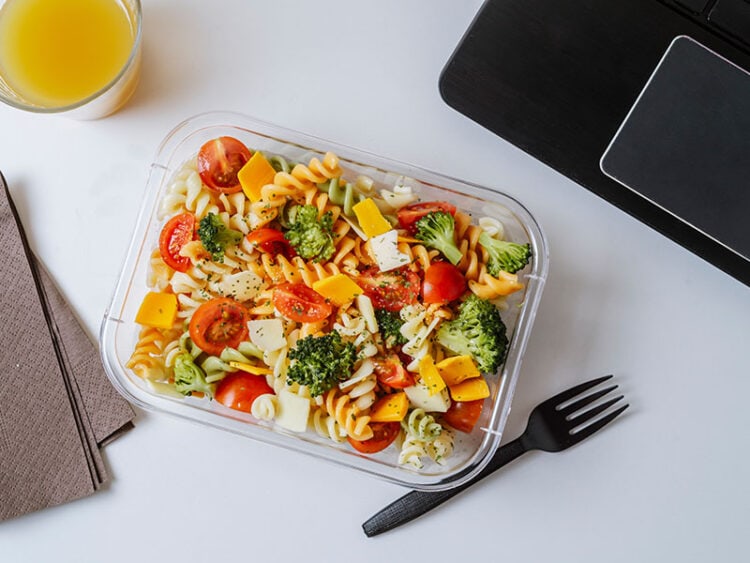 How to Keep Lunch Box Meals Warm: The Ultimate Guide for 2024
