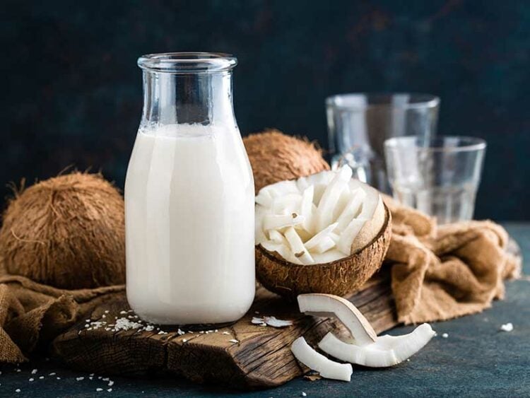 Coconut Milk vs. Coconut Water Understanding the Differences and Uses