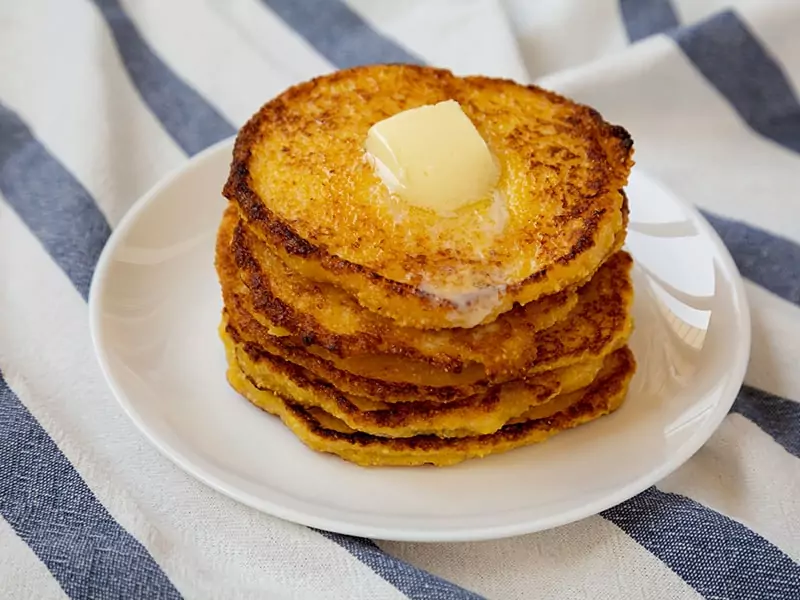 Johnnycakes Cornbread